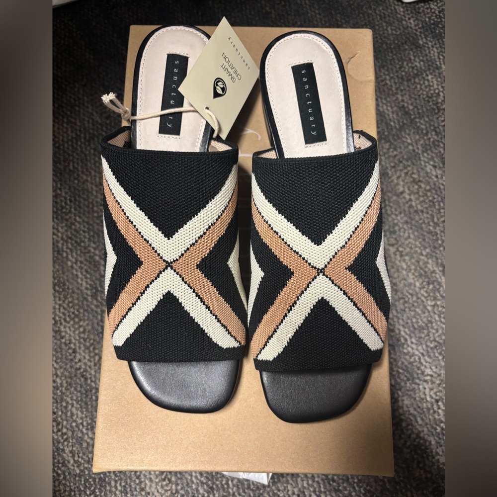 Sanctuary Black and Tan Patterned Mules